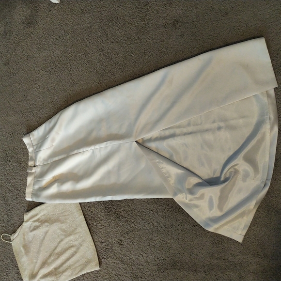 Beautiful top and long skirt - Picture 4 of 5
